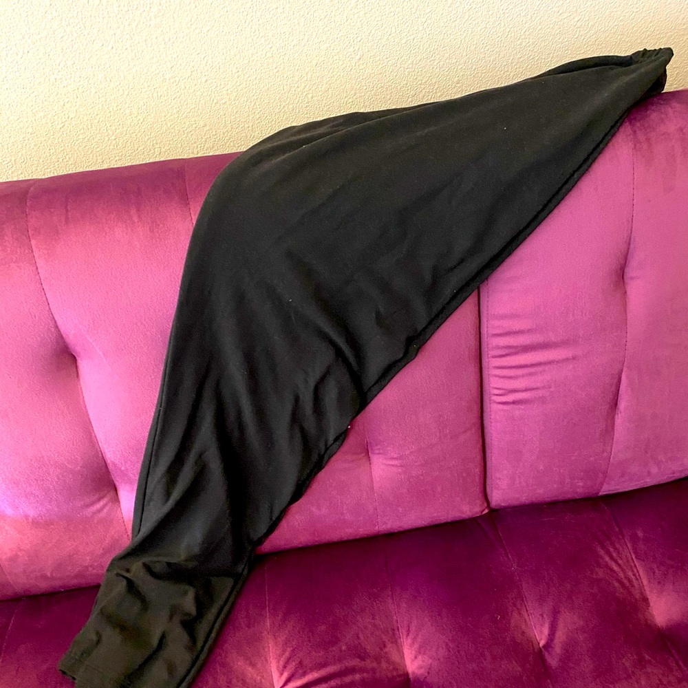 Stretchy black leggings